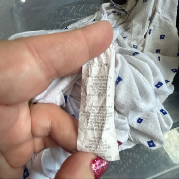 Kensie white with tiny blue squares soft tee Size L - Picture 6 of 8